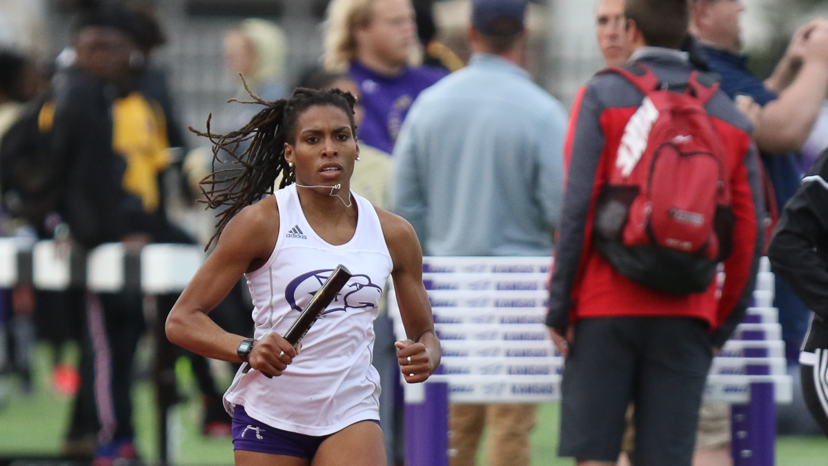 Stringer Paces Avila To First-Ever Team Title