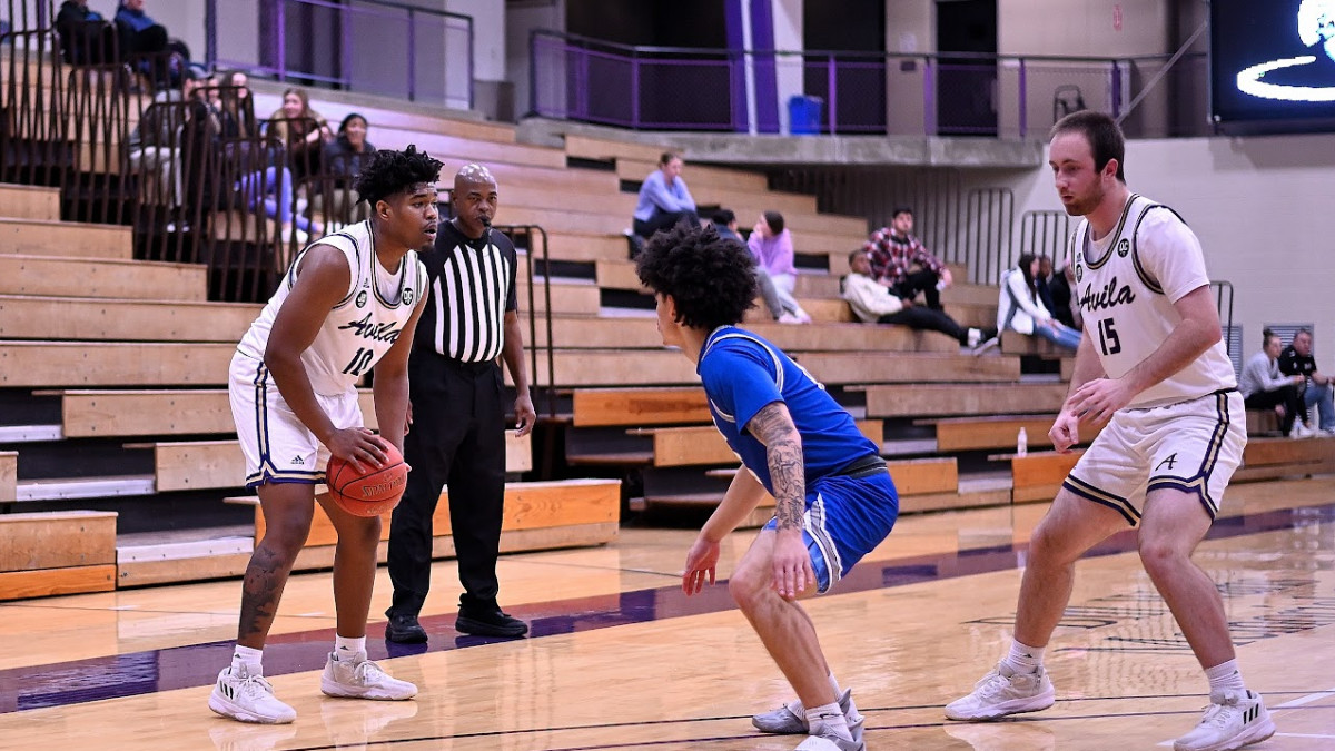 Saint Mary Outlasts Avila Again