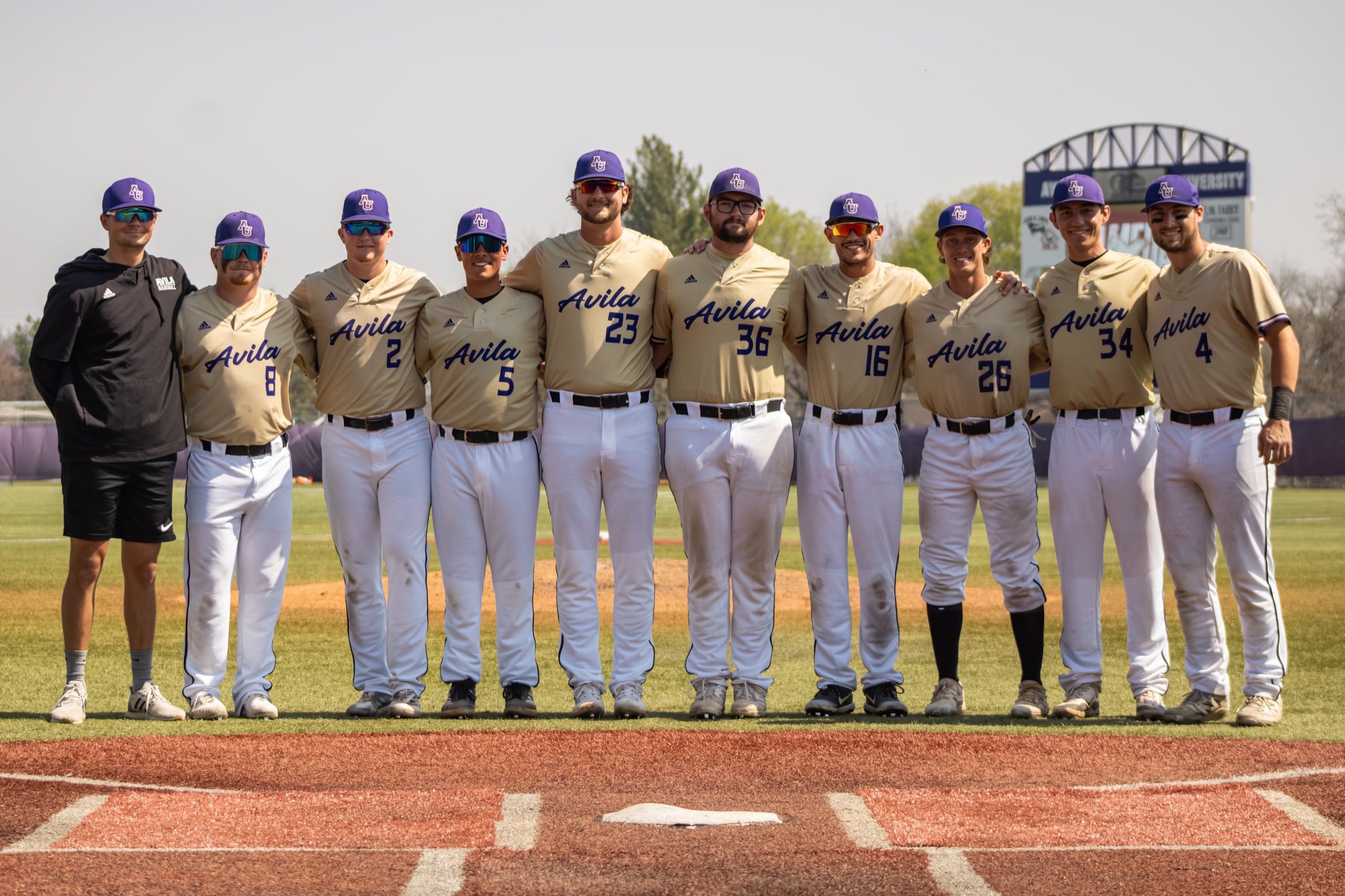 BASEBALL PICKS UP FIFTH-STRAIGHT WIN, THEN SPLITS WITH STERLING ON SENIOR DAY