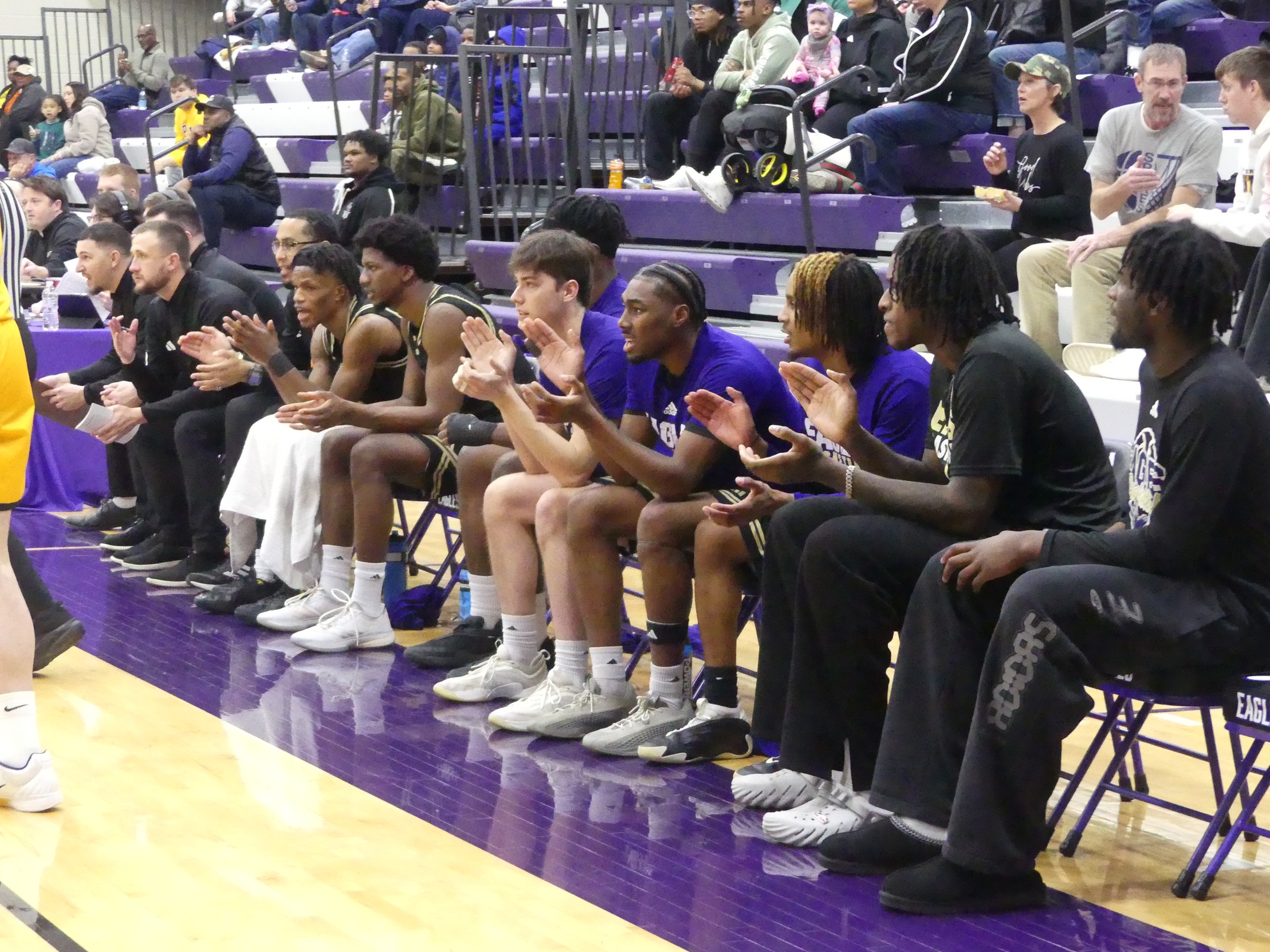 TURNOVERS DOOM MEN&rsquo;S BASKETBALL IN LOSS TO ST. MARY